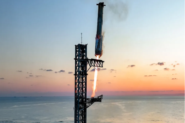 Tại sao SpaceX ngừng hạ cánh booster Starship tại Starbase